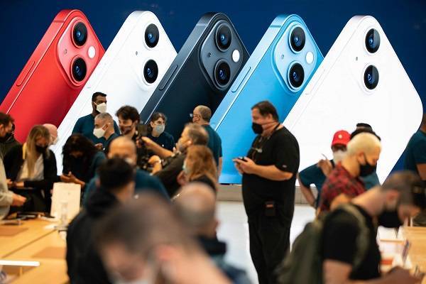 Σε πολυετή χαμηλά η καταναλωτική εμπιστοσύνη στις ΗΠΑ
