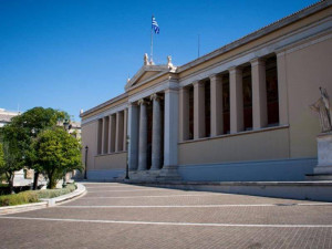 Παρατείνεται η θητεία των πρυτάνεων και των κοσμητόρων