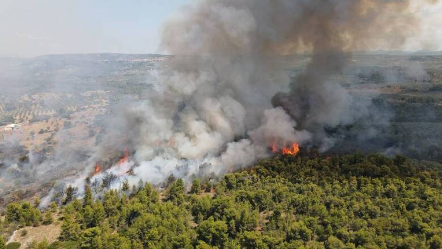 Φωτιά στο χωριό Βασιλίτσι Μεσσηνίας- Προληπτική εκκένωση