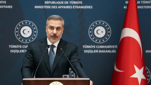 Αιχμές Φιντάν: Μητσοτάκης και Γεραπετρίτης θέλουν λύσεις, αλλά υπάρχει ο... Δένδιας