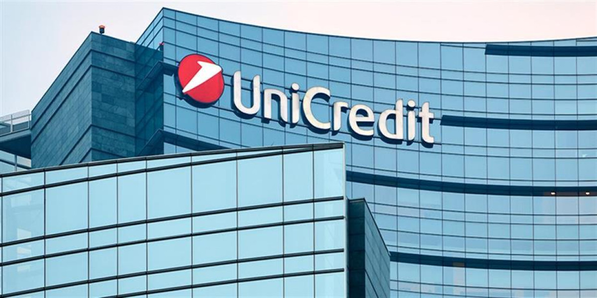 UniCredit: Πρόοδος της Ελλάδας στη μείωση χρέους μετά την πανδημία