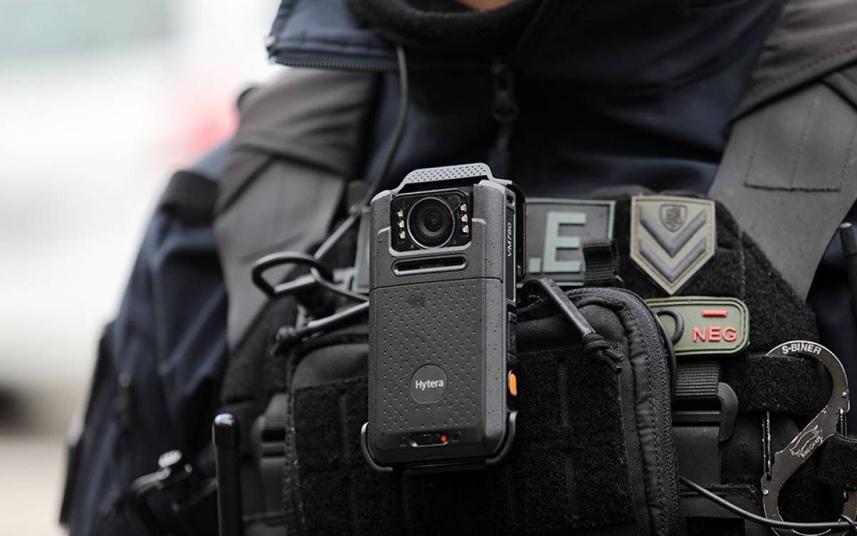 Επίσημη πρώτη για τις κάμερες σώματος σε ομάδες της ΕΛ.ΑΣ