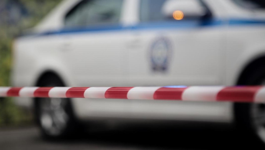 Πυροβολισμοί σε πλατεία στη Λένορμαν: Βρέθηκαν δύο κάλυκες- Τέσσερις προσαγωγές