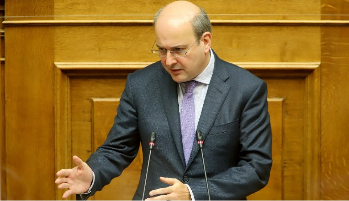 Χατζηδάκης: Πόροι πάνω από €1 δισ. για απασχόληση των νέων