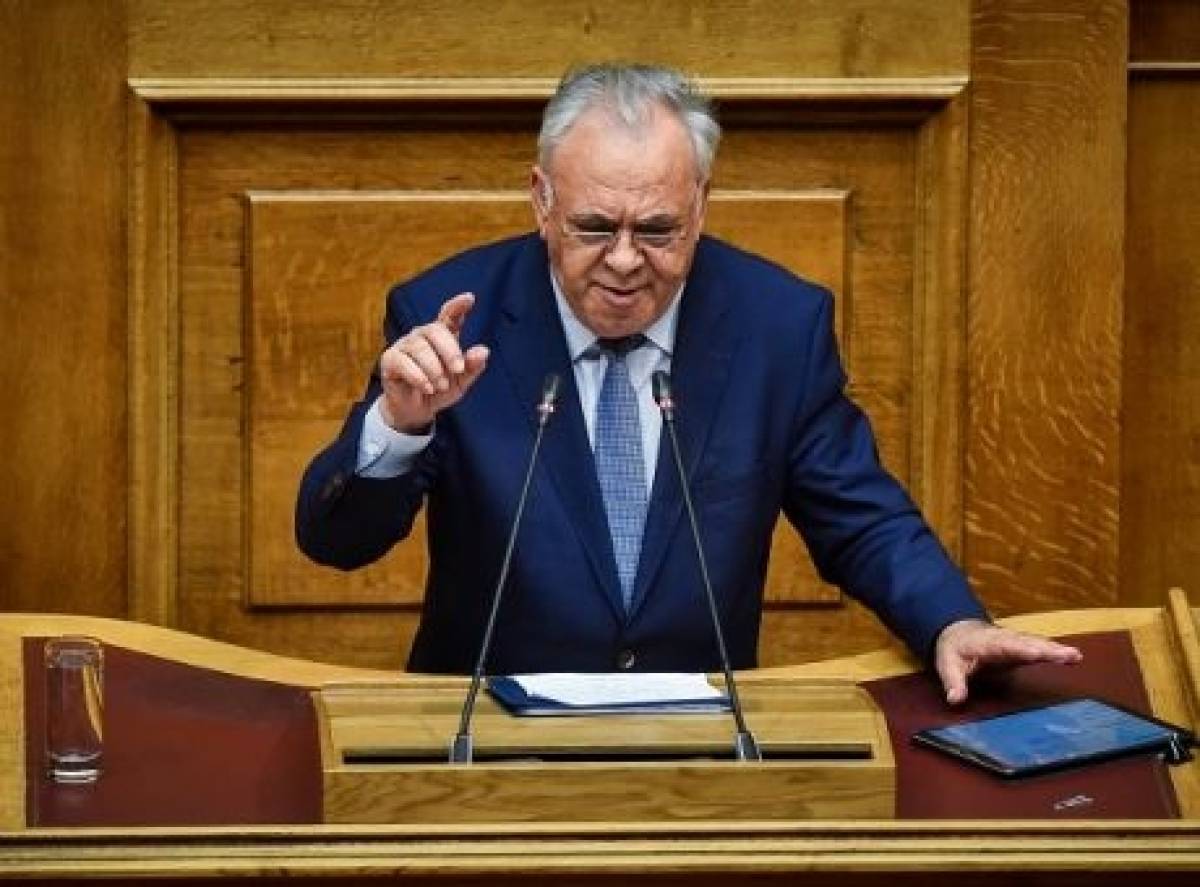 Δραγασάκης: Εμείς πεντακάθαρη πολιτική, εσείς fake news