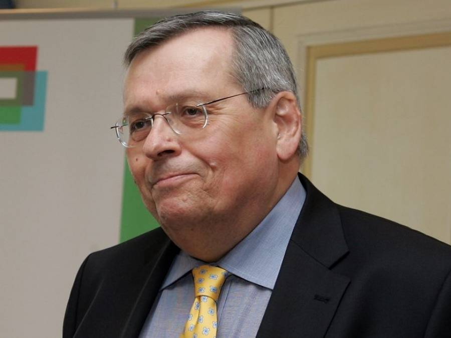Ο Μάνος ζητά από τον Μητσοτάκη απολύσεις