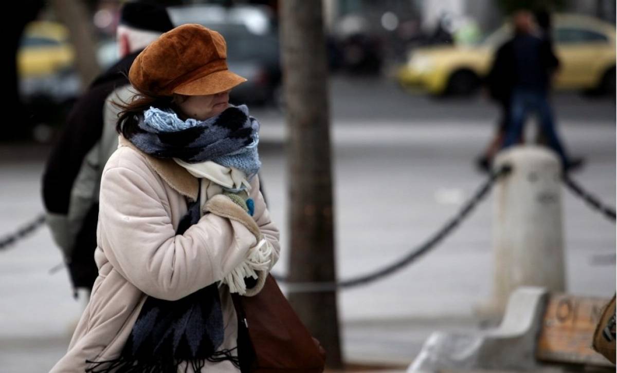 Νεφώσεις, τοπικές βροχές και χαμηλές θερμοκρασίες