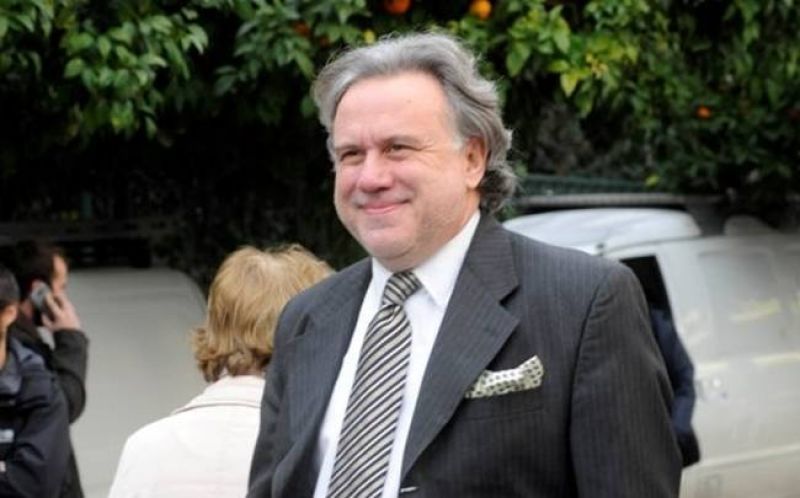 Κατρούγκαλος: Θα τα πάρουμε απ' όσους φοράνε μαντηλάκι και γραβάτα