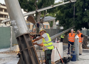 Ηράκλειο- Πλατεία Ελευθερίας: Ξηλώνονται λόγω προβλήματος στατικότητας οι πυλώνες φωτισμού