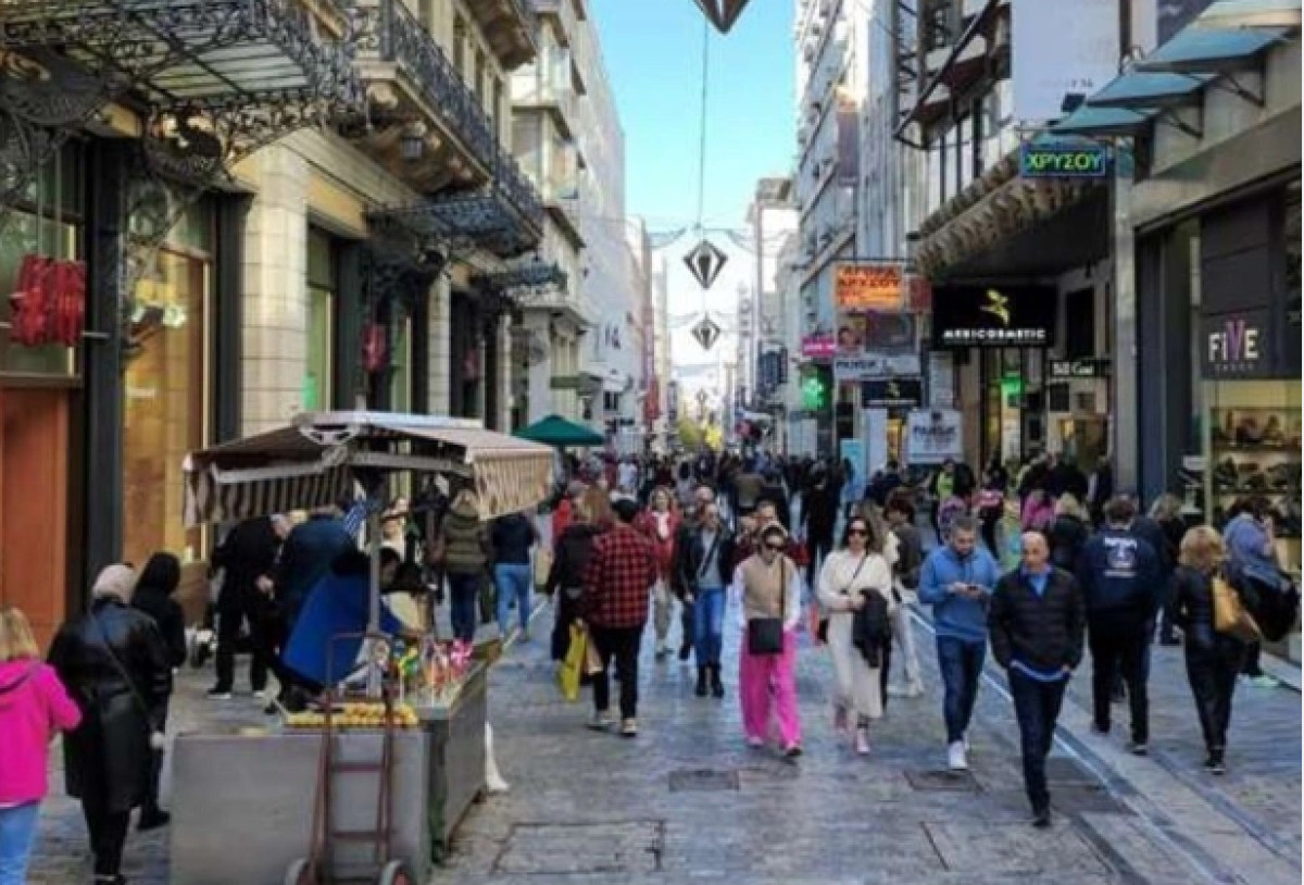 Παραμένει ο «πονοκέφαλος των ανατιμήσεων»- Τα πρώτα μηνύματα του 2024