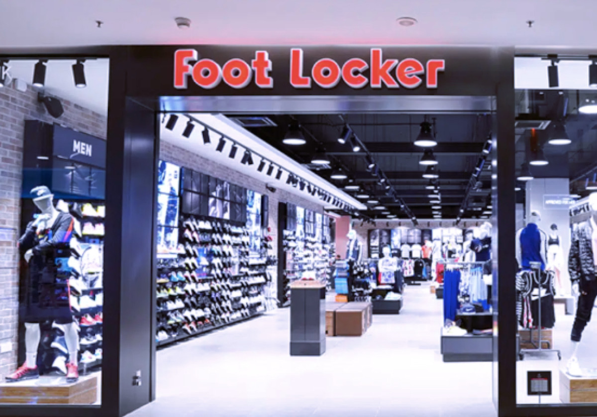 Η Dick's Sporting Goods εξαγοράζει την Foot Locker