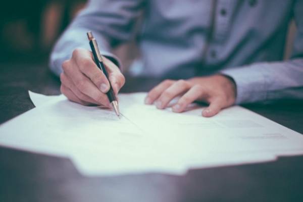 ΕΑΕΕ: Απλοποίηση της διαδικασίας υπογραφής κοινών ασφαλιστηρίων