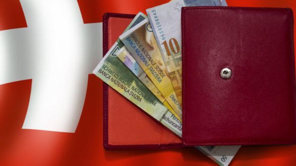 Νομοθετικές παρεμβάσεις για τα δάνεια σε ελβετικό φράγκο εξετάζει η κυβέρνηση