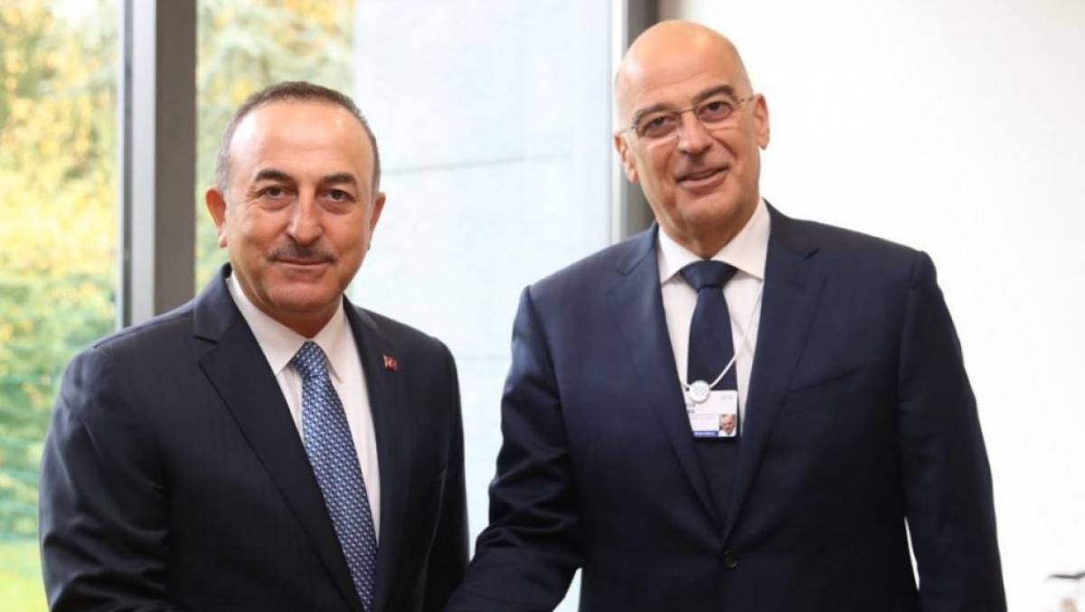 Ελληνοτουρκικά: Δένδιας και Τσαβούσογλου σε θέση... διαλόγου