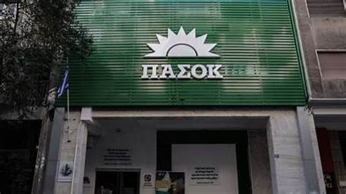 ΠΑΣΟΚ για ανάρτηση Μητσοτάκη: Ο Πρωθυπουργός λειτουργεί ως επισπεύδων της συγκάλυψης