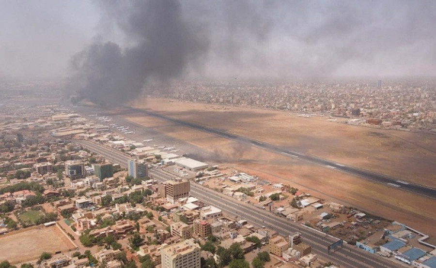Σουδάν: Έκκληση για κατάπαυση του πυρός απευθύνει ο Λευκός Οίκος