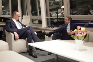 Μητσοτάκης: Συναντά τον Μερτς στο Βερολίνο-Στο επίκεντρο Μεταναστευτικό και Άμυνα