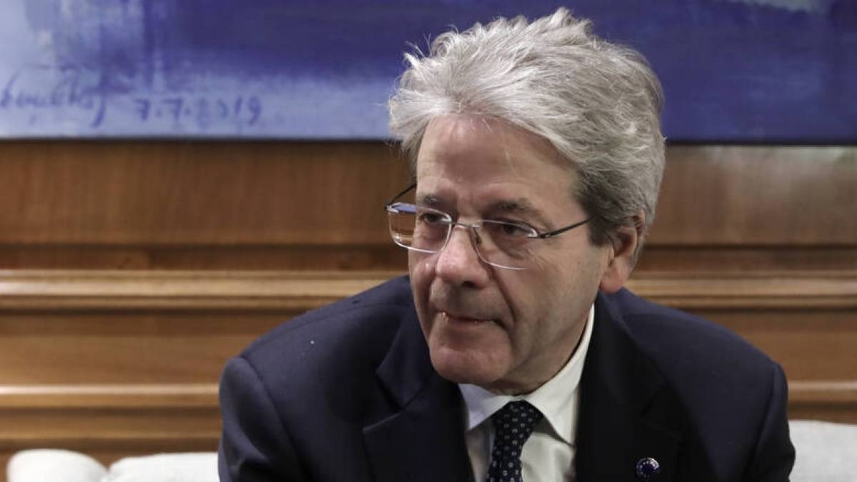 Τζεντιλόνι: Το φθινόπωρο οι αποφάσεις για τα πλεονάσματα