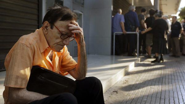 Περισσότερα από €20 δισ. θα χάσουν οι συνταξιούχοι το 2019
