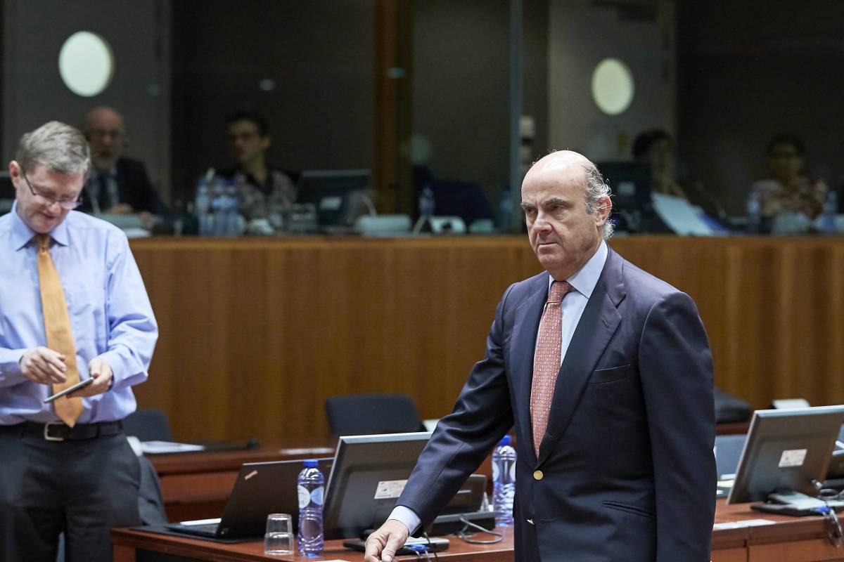 Ντε Γκίντος: Να κρατηθεί ζωντανό το επιχειρείν, να σωθούν δουλειές