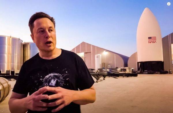 Η SpaceX προσφέρεται να κατασκευάσει διαστημικές στολές για τη NASA
