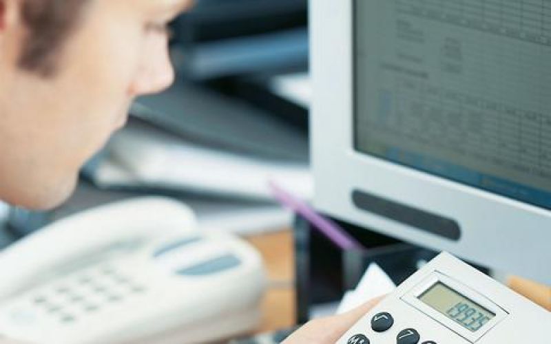 Εκρηκτικό κοκτέηλ για την κυβέρνηση ο φόρος ακινήτων και τα προαπαιτούμενα της τρόικας
