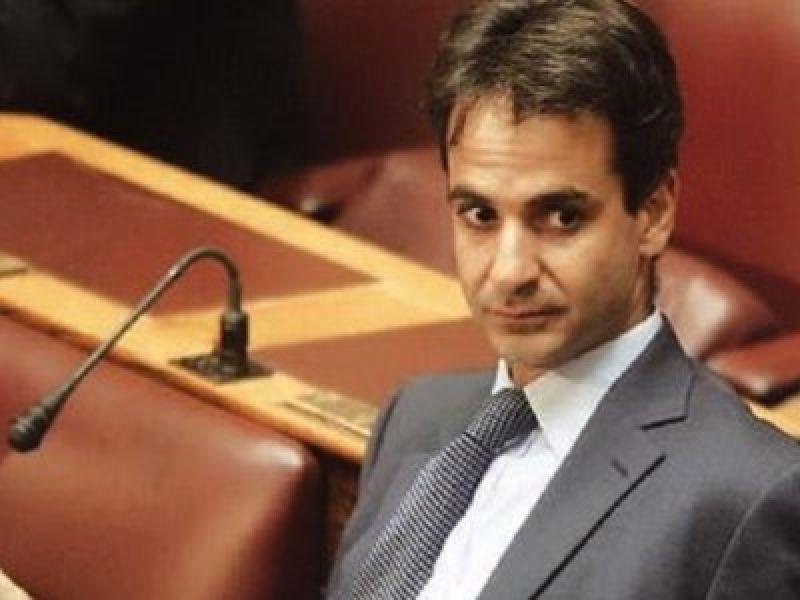 Διαψεύδει ο Μητσοτάκης τα περί light αξιολόγησης- Πρoτείνει να σταματήσουν οι αποσπάσεις υπαλλήλων σε βουλευτικά γραφεία