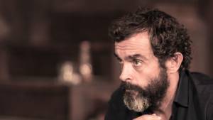 Ο Μαρκουλάκης αφιερώνει Άμλετ στην κυβέρνηση