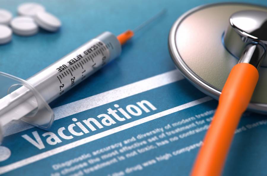 Λοιμωξιολόγοι: Το δίλημμα είναι εμβολιασμός ή 4ο κύμα