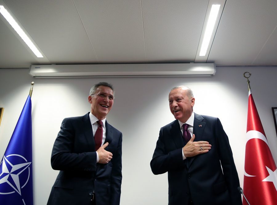 Ερντογάν: Μπαράζ διεθνών επαφών με φον ντερ Λάιεν και Στόλτενμπεργκ