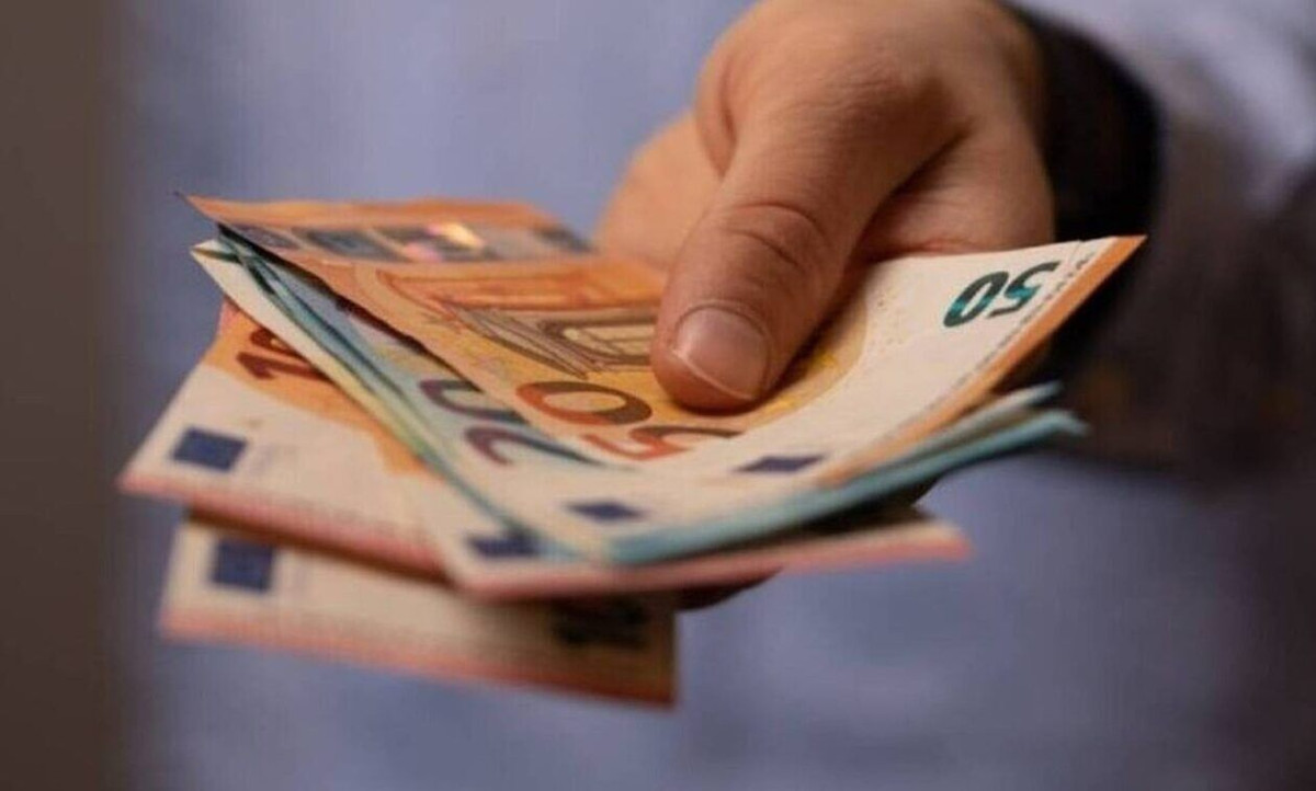 Συντάξεις Ιουνίου 2024: Πότε θα λάβουν τα χρήματα οι δικαιούχοι