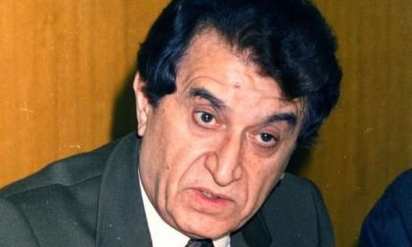 Απεβίωσε ο πρώην υπουργός Αριστείδης Καλαντζάκος