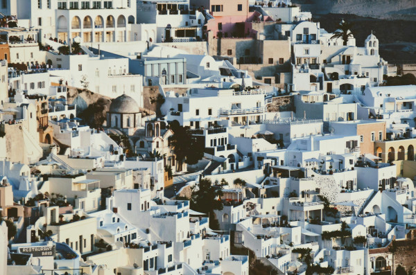 Στεγαστική πολιτική και κοινωνική πραγματικότητα: Το χάσμα μεγαλώνει