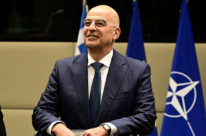 O Δένδιας και ο... κανένας: Οι δημοφιλέστεροι υπουργοί της κυβέρνησης