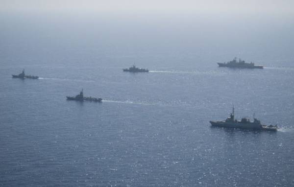 ΗΠΑ: Στρέφονται στη Ν.Κορέα για στρατεύματα στο Στενό του Χορμούζ