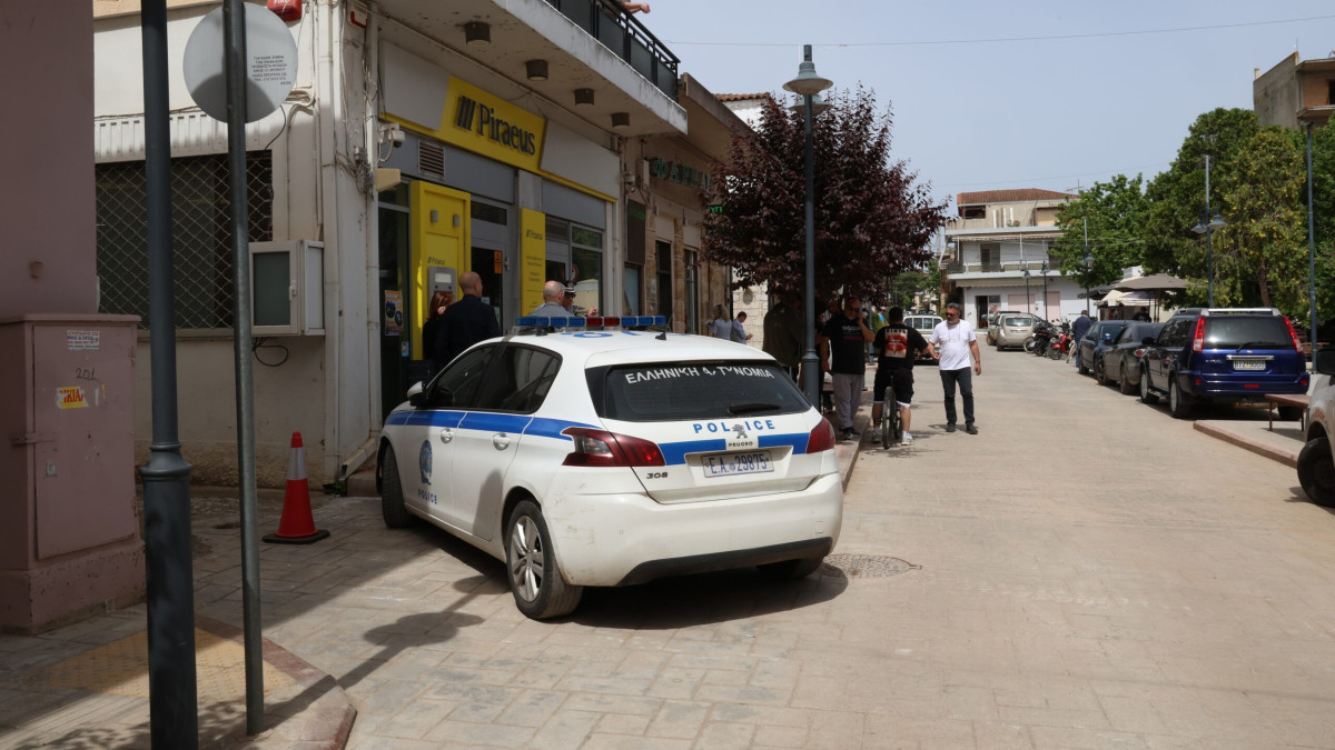 Ληστεία στην Τιθορέα: Προφυλακιστέοι έξι από τους οκτώ κατηγορούμενους – Οι κατηγορίες