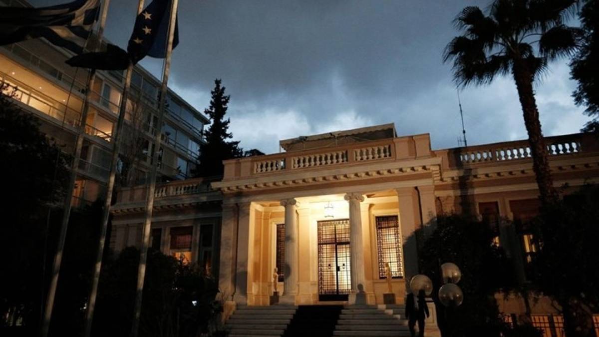 Μαξίμου: Δεν επεξεργαζόμαστε ερμηνευτική δήλωση για τη Συμφωνία των Πρεσπών