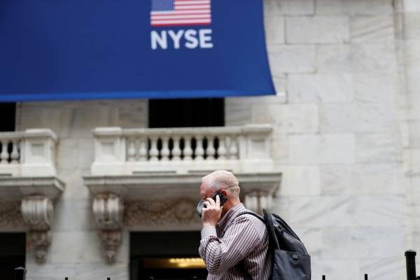 Wall Street: Σημάδια ανάκαμψης με το βλέμμα στην πολιτική Μπάιντεν