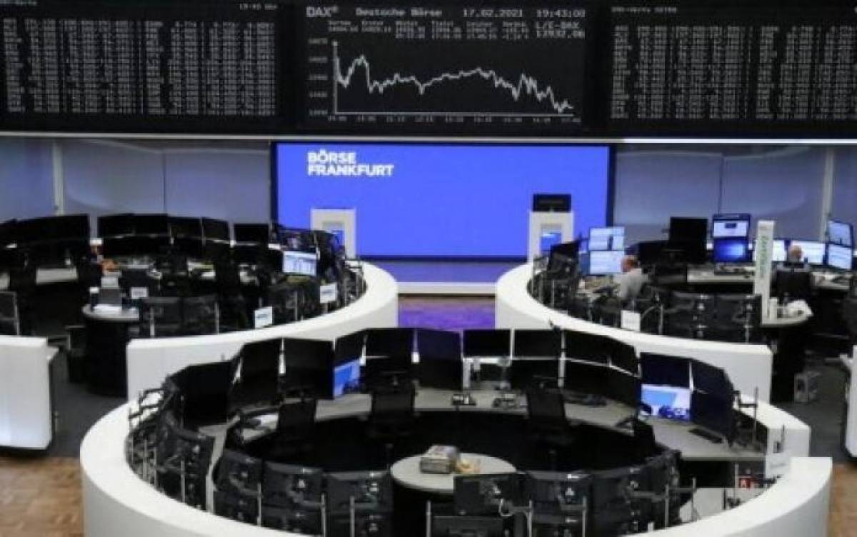 Στο «κόκκινο» για τρίτη διαδοχική συνεδρίαση τα ευρωπαϊκά χρηματιστήρια