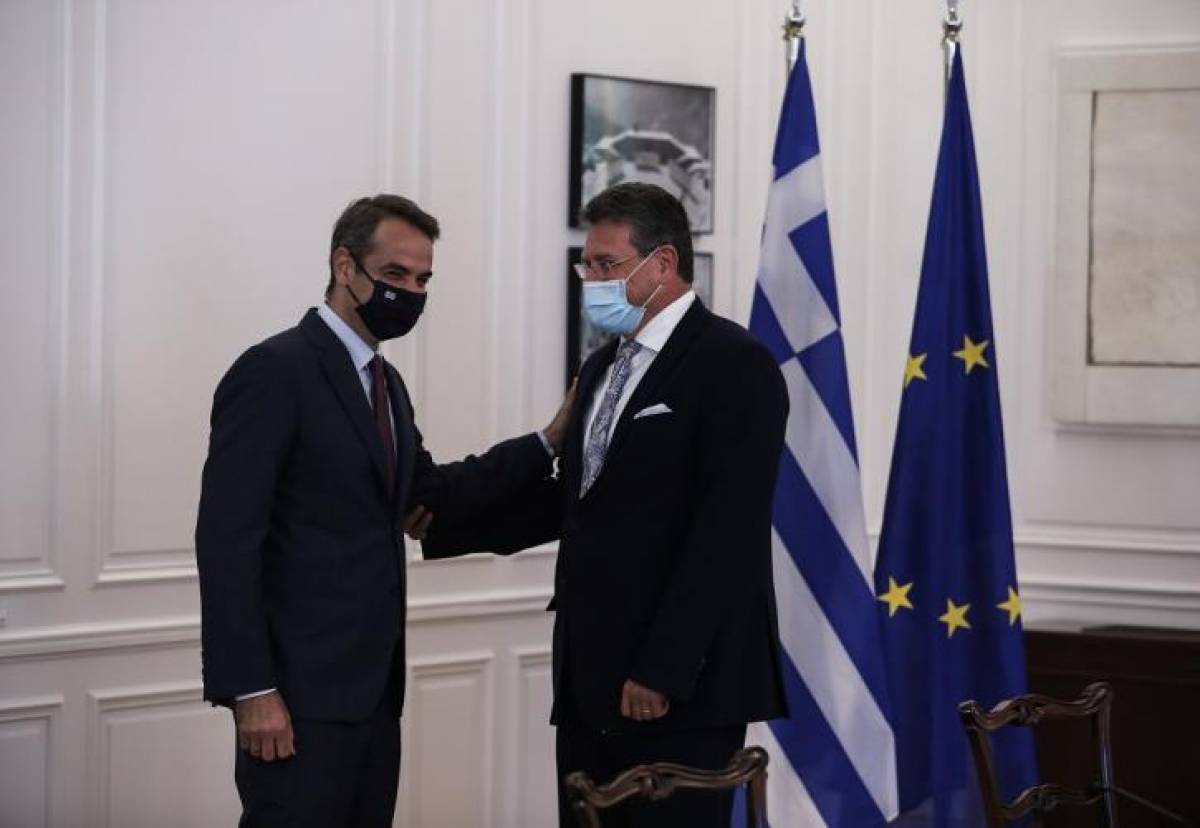 Συνάντηση Μητσοτάκη- Σέφκοβιτς: Στο επίκεντρο οι προκλήσεις της ΕΕ