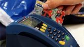 Υποχρεωτική χρήση χρεωστικών και πιστωτικών καρτών για ποσά από 500 ευρώ