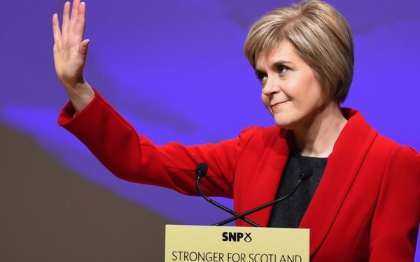 Στέρτζον: Η Σκωτία θα εξετάσει εκ νέου την ανεξαρτησία