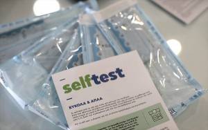 Τι αλλάζει στη διάθεση των self test για τους εργαζόμενους