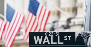 Wall Street: Σε αναζήτηση κατεύθυνσης-Έκθεση απασχόλησης και δασμοί στο επίκεντρο