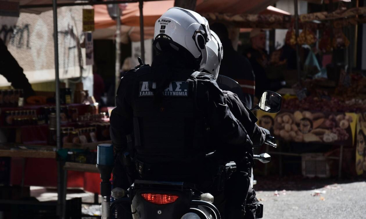 Καταδίωξη στον Άγιο Δημήτριο: Διαρρήκτες εμβόλισαν μηχανές της ΔΙΑΣ - Τρεις αστυνομικοί τραυματίες