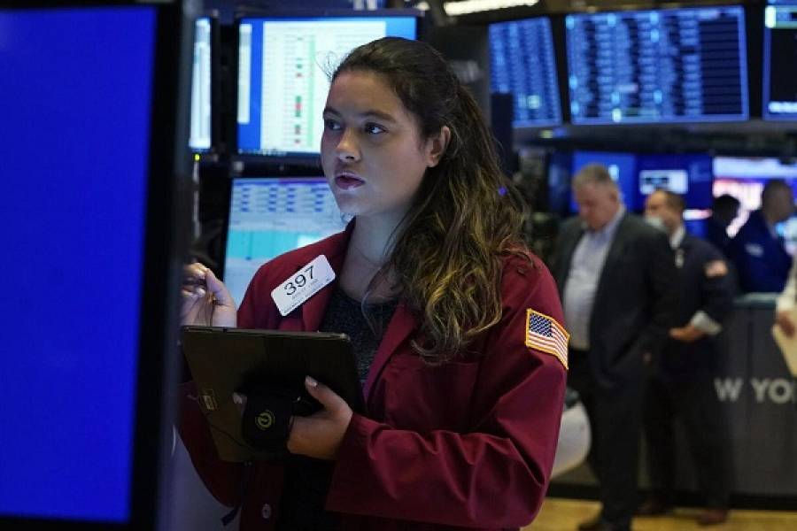 Wall Street: Προς νέα ρεκόρ με αρωγό την αγορά εργασίας