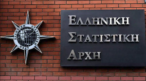 «Απογειώθηκε» ο τζίρος για καταλύματα και επιχειρήσεις εστίασης τον Ιούλιο