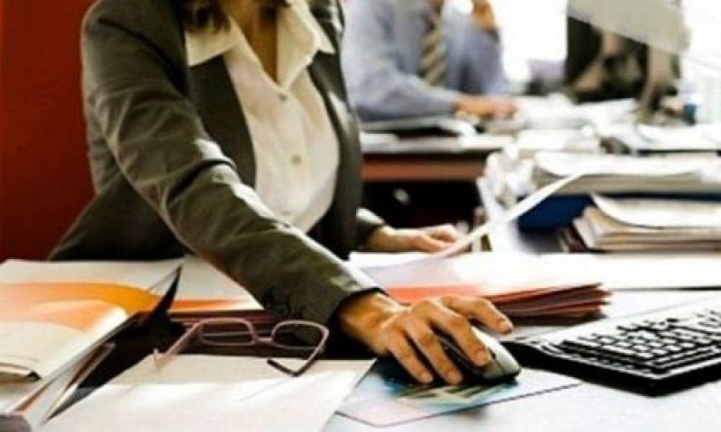 Ιδιωτικοί υπάλληλοι:Αποχώρησαν από τη συζήτηση για τα εργασιακά-Ραντεβού στο πεζοδρόμιο