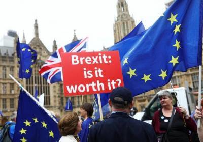 Στους δρόμους οι Βρετανοί, ζητούν νέο δημοψήφισμα για το Brexit