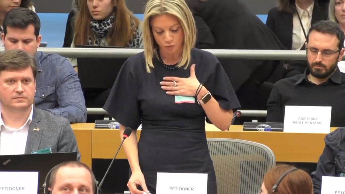 Καρυστιανού για Ευρωβουλή: Ζητάμε βοήθεια για να τιμωρηθούν οι ένοχοι